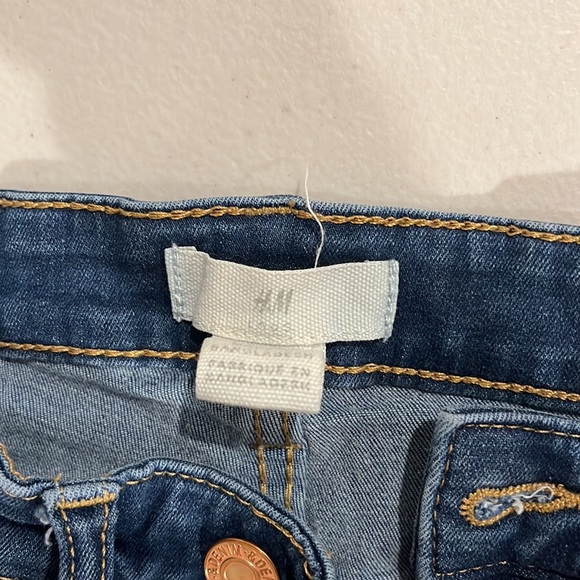 H&M Women’s Jeans - Picture 2 of 2